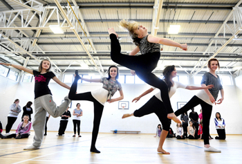 Modern dancing in the alternative curriculum series of Wednesday afternoon workshops at Drummond community high school, Edinburgh Modern dancing in the alternative curriculum series of Wednesday afternoon workshops at Drummond community high school, Edinburgh