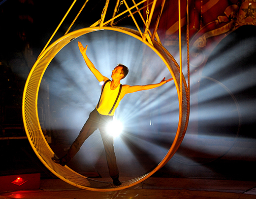 Duo Sifolini and The Wheel Of Death at the Edinburgh International Circus Festival
