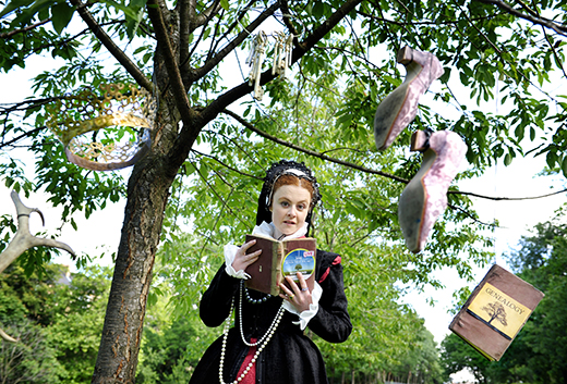 Who Do You Think You Are ancestry event launch with Helen Cuinn as Mary Queen of Scots
